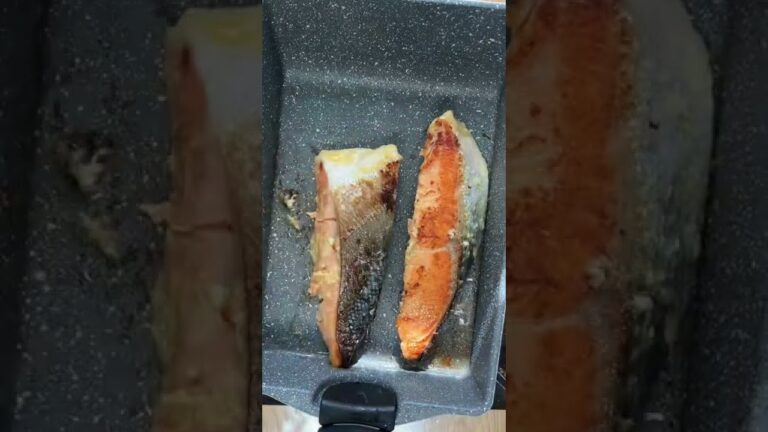 スープと鮭&とろろ昆布おにぎりの100円弁当🍙#19#Cook#bento#Lunchbox