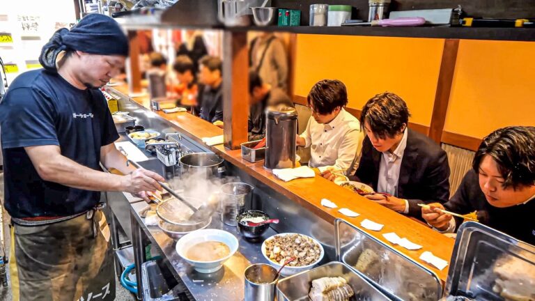オフィス街の１キロ超えラーメン屋に爆食いアニキ殺到！岡山の美味しい飲食店６選。