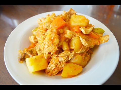 タットリタン（鶏肉と野菜のピリ辛煮込み）