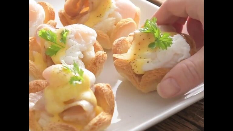 【うずらの卵で一口サイズ♪　花形エッグベネディクト】