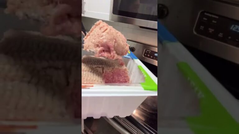 【アメリカ生活】鶏胸肉より優秀？！ターキーとカラードグリーンのそぼろ丼！