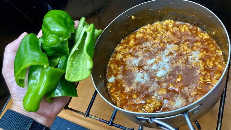 鶏むね肉ミートソーススパゲティ（麺抜き）を生ピーマンシャキシャキしてハイボールをキメるだけの動画