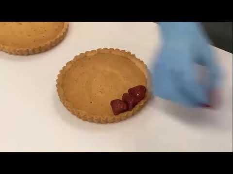 魔法洋菓子店ソルシエ 苺のコンポートタルトが出来るまで