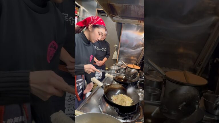 【炒飯の達人】現役女子大生ジェンジェンさんと新山直人さんのチャーハン作り！Beasutif Fried Rice Master! Street Food 千葉グルメ 中華料理 東東