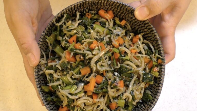 大根の葉を使ったじゃこ炒め。