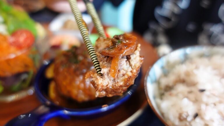 【祖父の代から続く料理一家の三代目！】全て手作りの地元食材を使う！ワイン酒場の名店【くつろぎバル ALICE】香川県善通寺市