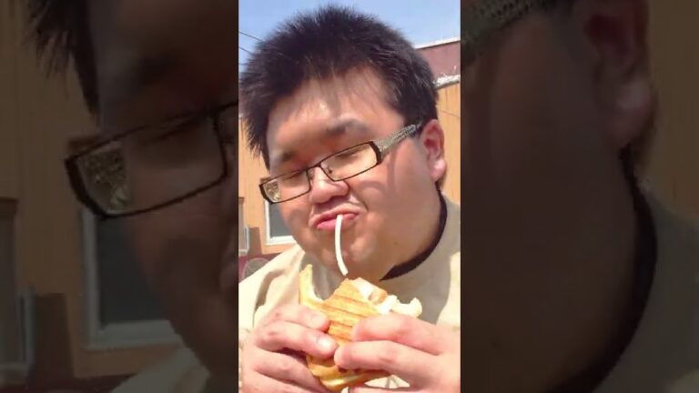 料理人の自分飯なんてこんなもの『ハニーマスタードのベーコンホットサンド』