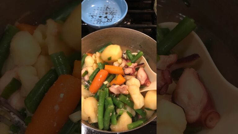 タコとじゃがいものほっこり煮【ごはんに合う麹味噌煮】【일본식감자조림】　Japanese-style octopus and potato stew (Nimono) 🕊️🇵🇸🇮🇱🐙🥔