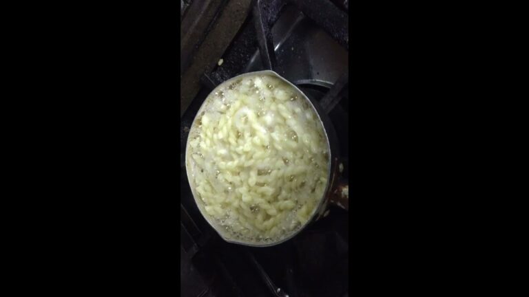 マカロニサラダの作り方②宴会の洋食屋レストラン。岡山駅前