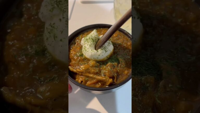 今日は手羽先カレーで乾杯！最近昼夜カレーばっかり食べてる#チャレンジャー #food #shorts