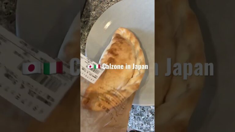 🇯🇵🇮🇹デパ地下のカルツォーネ Calzone in Japan #shorts #カルツォーネ