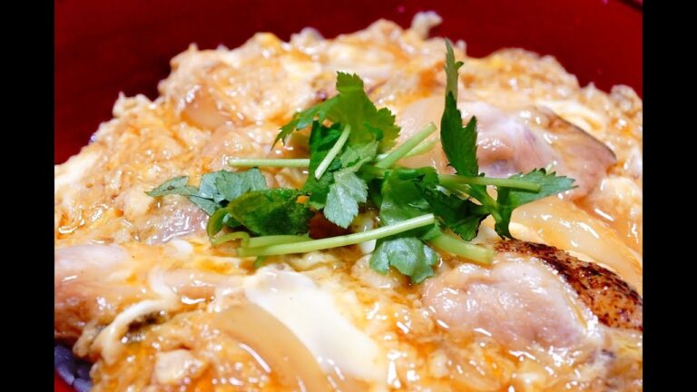 鶏肉炙ってうまさ倍増！ふわとろ親子丼の作り方