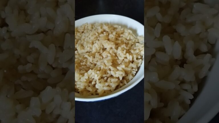 めんつゆを入れて炊いただけの御飯です