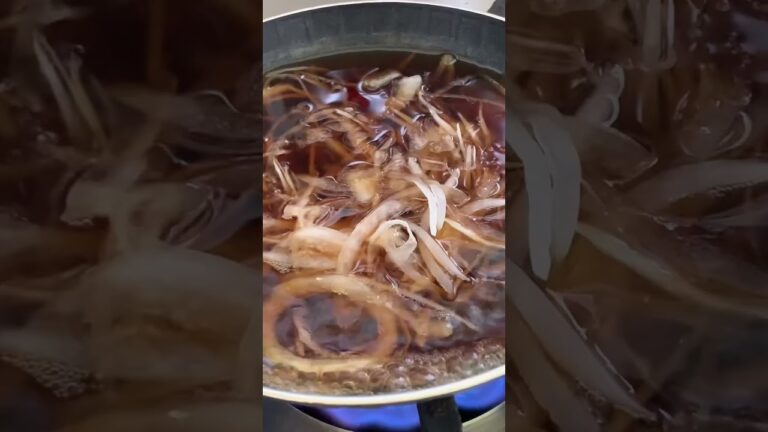 お出汁に浸った天かすに卵がとろ〜〜ん#shorts