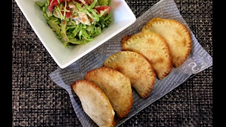 簡単ドライカレーのカルツォーネ風