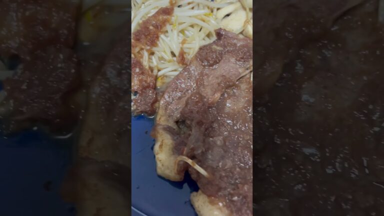 #ステーキ #シャリアピンソース #舞茸 #もやし #サラダ #自炊 #japanesefood #japan