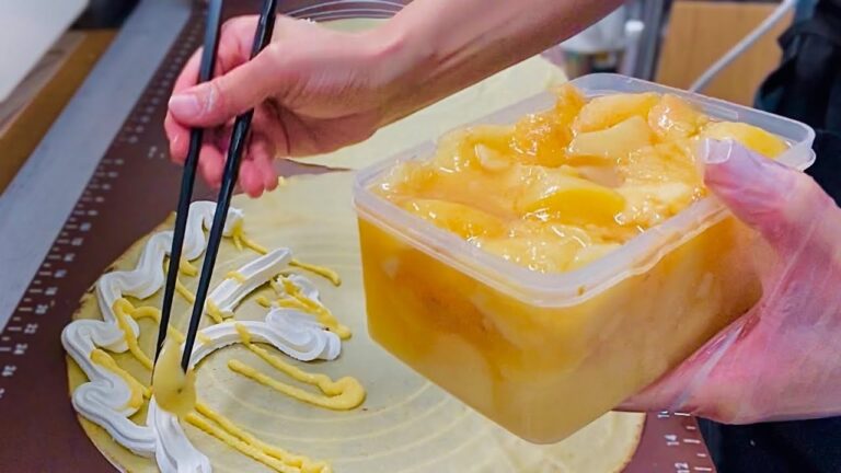 「とろ桃クレープ」トロトロすぎっ　お客さんが桃を仕入れてくれたよー