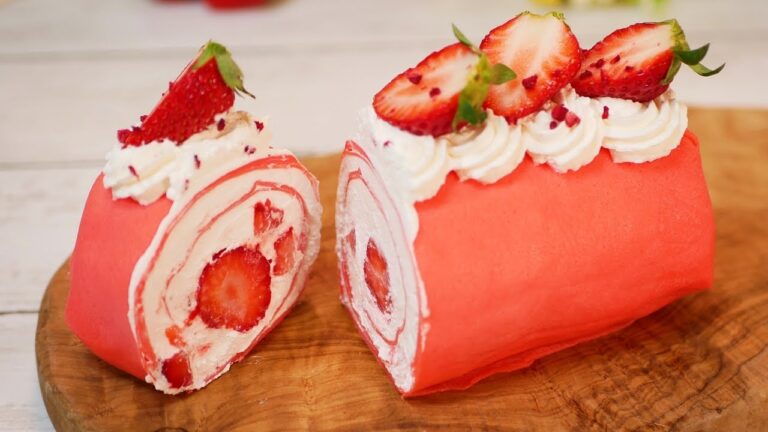 卵1個で作るかわいいいちごクレープロールケーキ Cute Strawberry crepe roll cake made with one egg