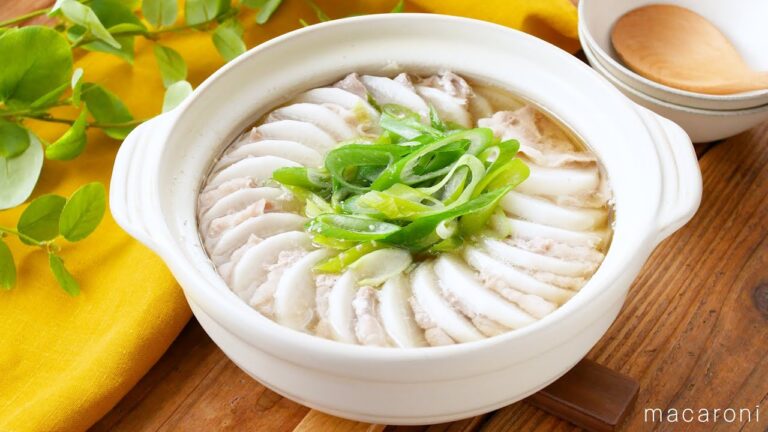 【 豚ばら大根鍋】白だしで味が決まる！大根1本まるまる♪鍋つゆ不要で味が決まる｜macaroni（マカロニ）