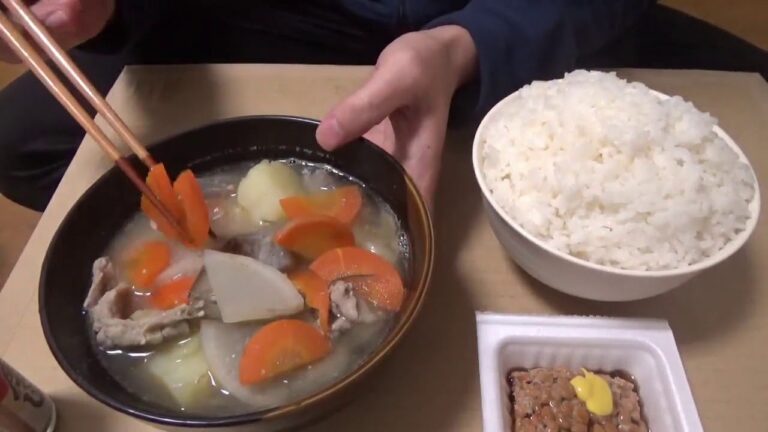 【大雑把につくる】根菜たっぷりの豚汁