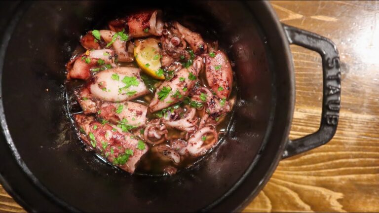 STAUBで煮込むなら…イカはいかが？