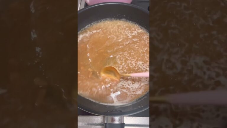 鯖の味噌煮作ってみたけど生姜忘れてた。