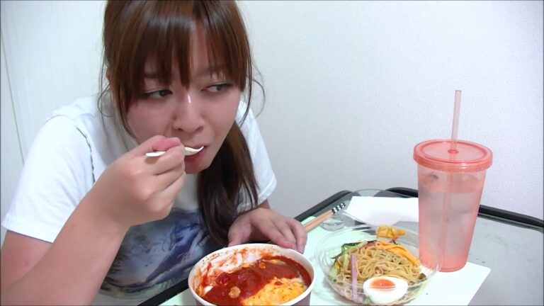 【セブンイレブン】とろとろたまごのトマトソースオムドリア＆ミニ冷やし中華【美味しい】