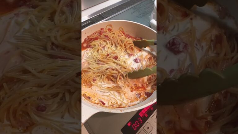 カニクリームトマトパスタ