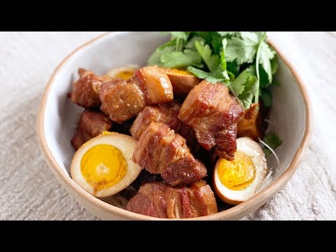 旨辛く煮た極みの角煮。これぞまさに芸術です。