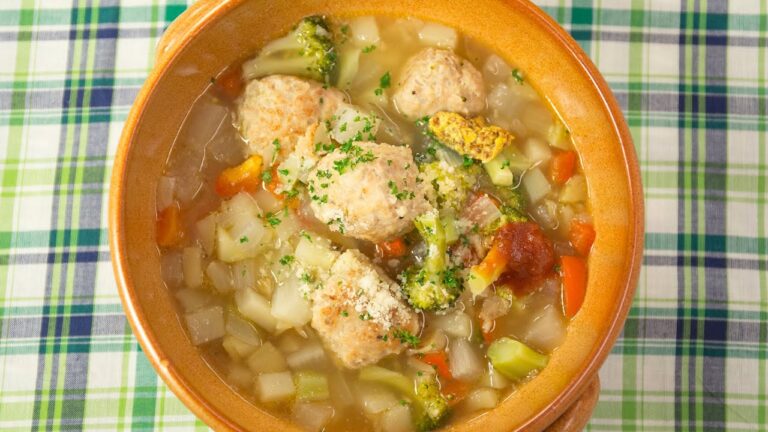 チキンミートボールスープ