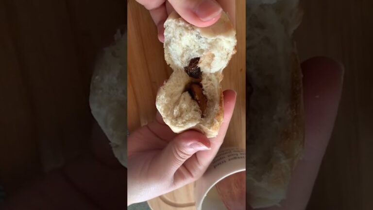 くるみとレーズンのパン