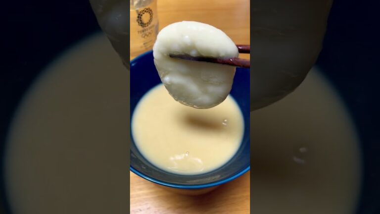 🟧ボテ‼︎#デザート ⁈白味噌#雑煮 #美味しい ☺️ごはん後に食べたくなって☺️#レンジ でチン‼︎加減がムズイ🔶トローは煮込んだ方がいいな🔶ほそかつ #簡単料理 チンでも餅のモチモチ感は👍