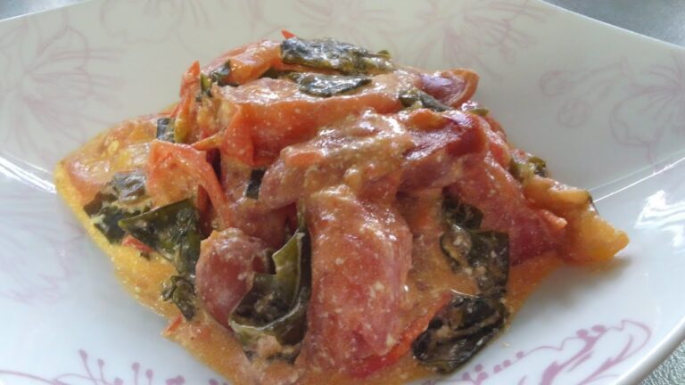 ウインナーとトマトのマヨ炒め