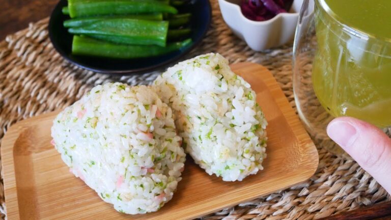 天かすと紅生姜の悪魔のおにぎりはお好み焼きの味がしました【おにぎり】