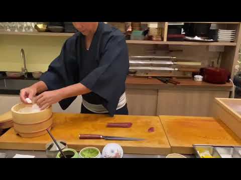 Do you recognise this differences? 天才料理人の神業鮨握り