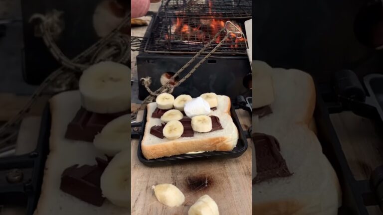 【簡単キャンプ飯】チョコバナナ＆マシュマロのホットサンド。最強に美味いやつ　#shrots #food #cooking