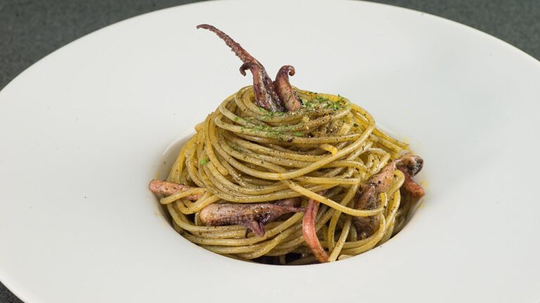 イカスミパスタ