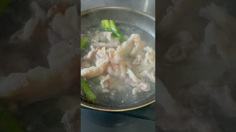 大根と牛すじ煮込み。こんにゃくを忘れてしまいました･･･