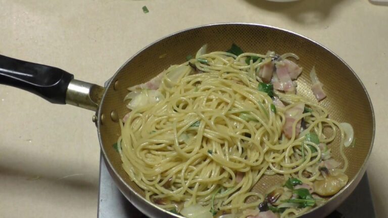 キノコの和風スパゲティー　 Japanese-style spaghetti
