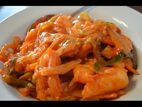 トッポキ（韓国餅の辛子炒め）