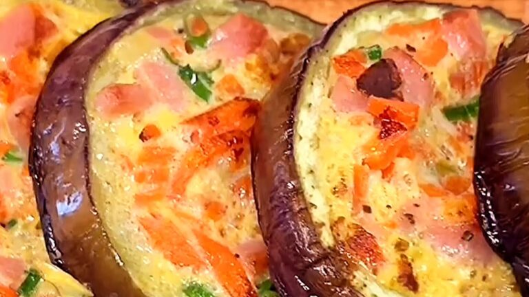 茄子の中に卵と野菜達を入れるとウマくなるか試してみた。Hidangan terong dan sayuran