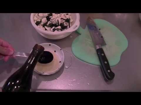 生のカリフラワーとワカメの巣の和え物　レシピ