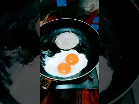 とろたまハムエッグサンドの作り方！あふれる卵黄がやばいことに！#shorts 　#簡単レシピ 　#トースト