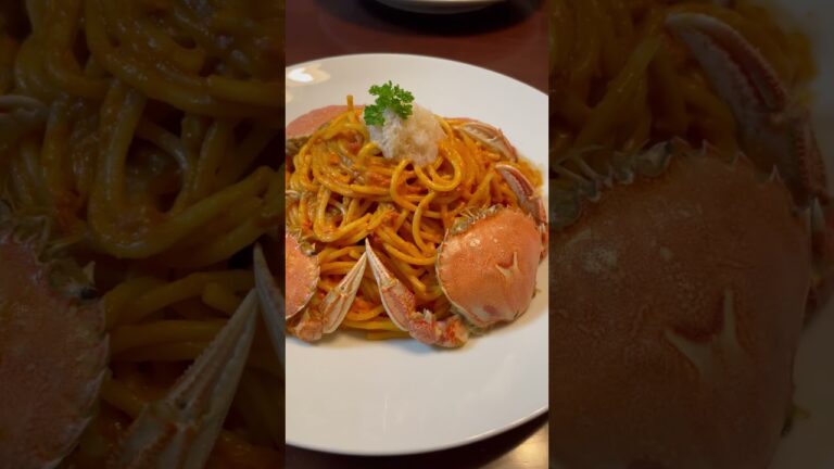日曜日釣って来たヒラツメガニ🦀でカニトマトクリームパスタ🍝作ってみました#カニクリームパスタ #ヒラツメガニ #パスタ #カニ #四倉 #サーフ #サーフ釣り