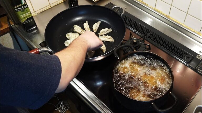 家族ごはん【手羽元の唐揚げ＆具沢山きのこ汁】