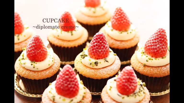 Christmas Cupcakes Recipe：クリスマスカップケーキの作り方｜OHISAMA-kitchen