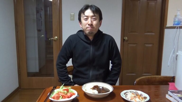 【通な一時】新宿中村屋　純欧風ビーフカリー