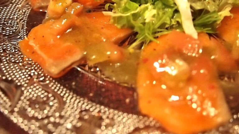 サーモンのカルパッチョもずくソース☆彡＠シャングリ‐泡。