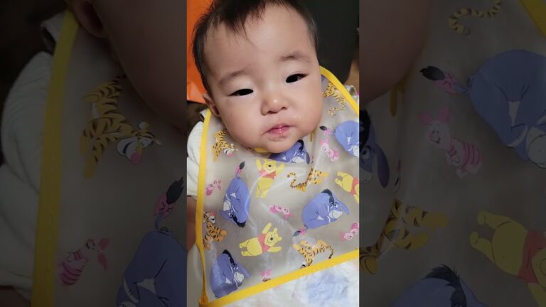 離乳食中期！トマト粥と枝豆とじゃがいも baby food #short #離乳食中期 #トマト #赤ちゃん