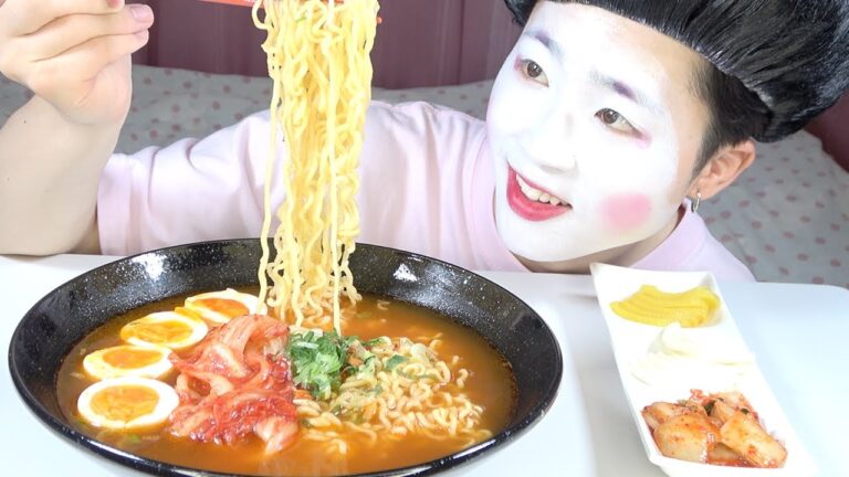 【深夜飯】深夜に辛ラーメン食べたらBTSになった【モッパン】